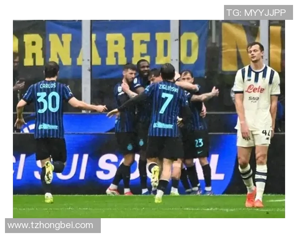 国米与尤文激战正酣双方球员拼尽全力争夺胜利